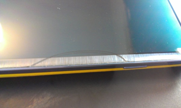 Samsung Galaxy S3 with a cracked screen